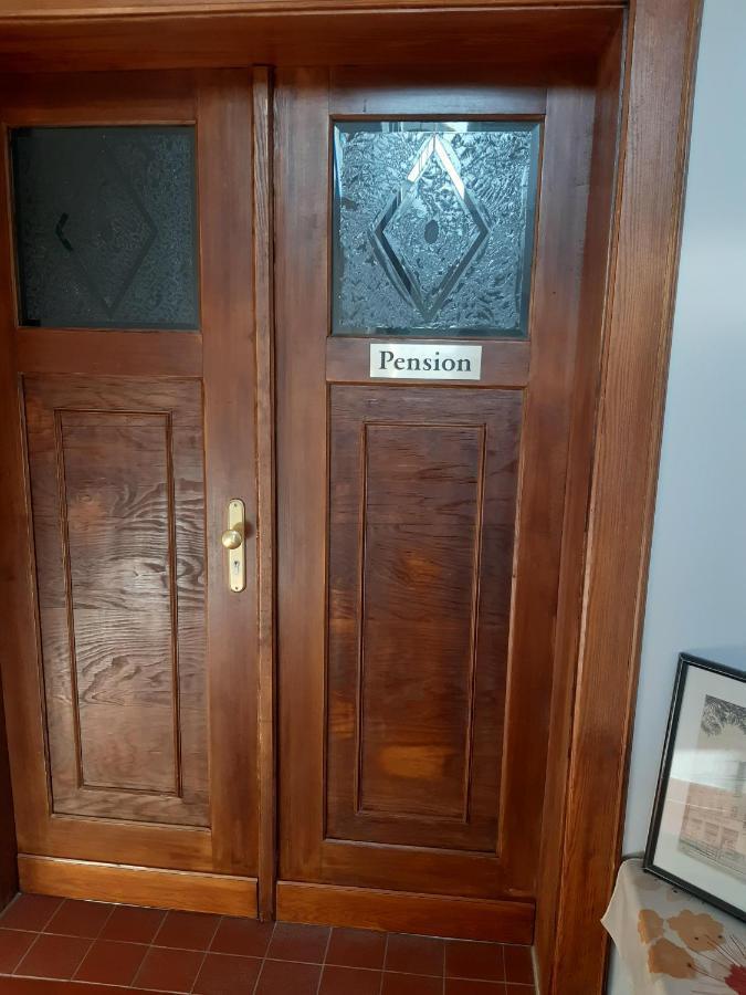 Pension Schoene Grossrohrsdorf エクステリア 写真