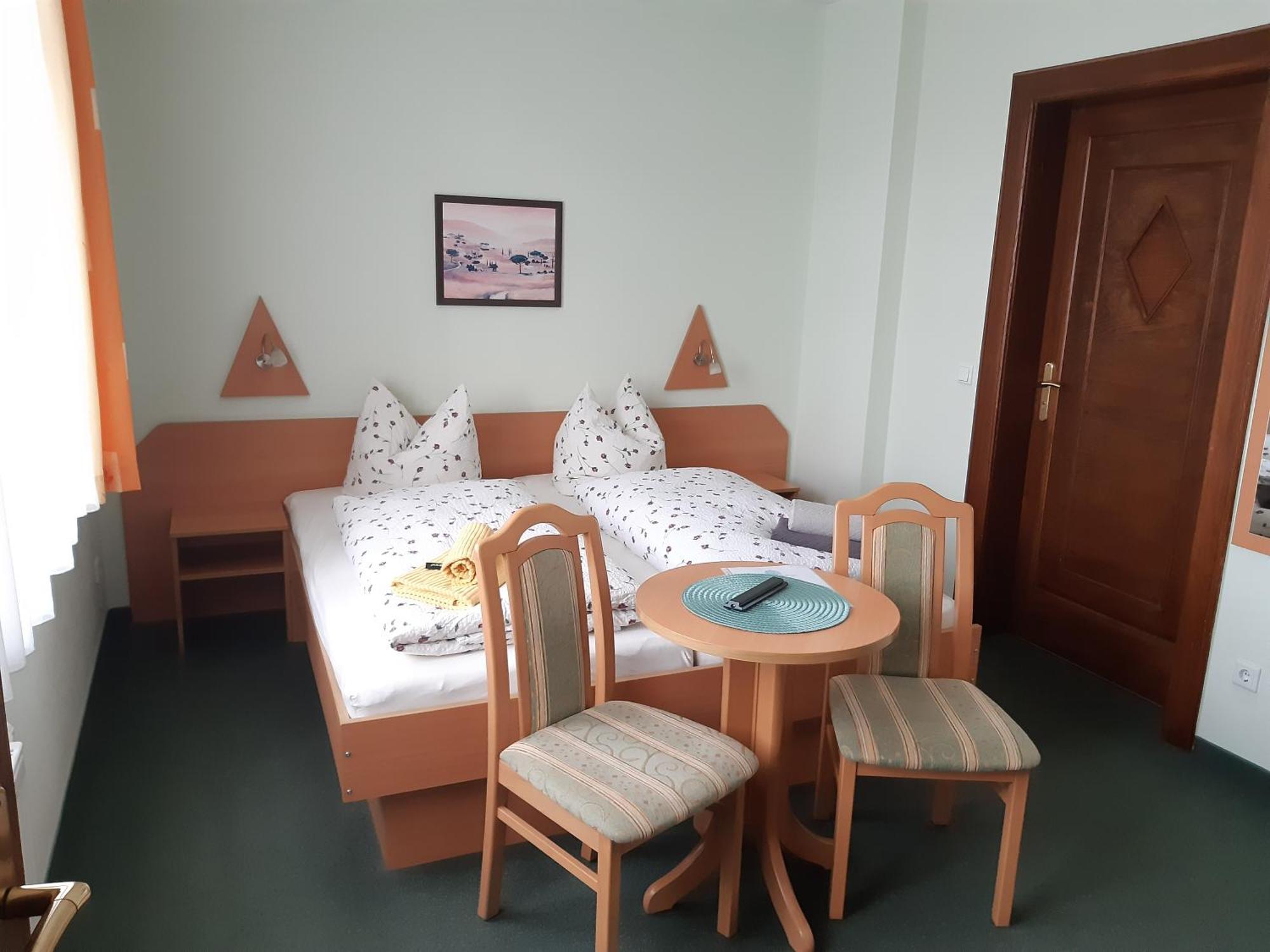 Pension Schoene Grossrohrsdorf 部屋 写真